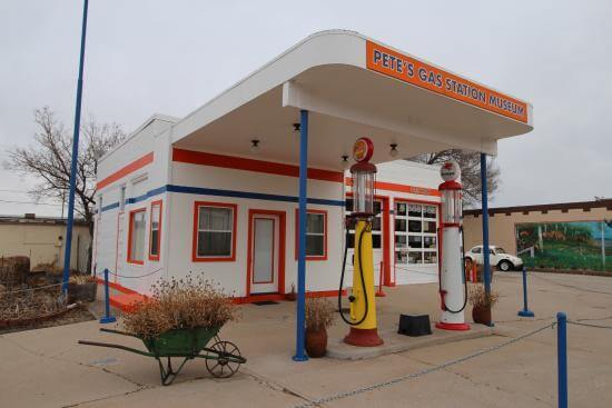 Pete's Route 66 Gas Station Museum